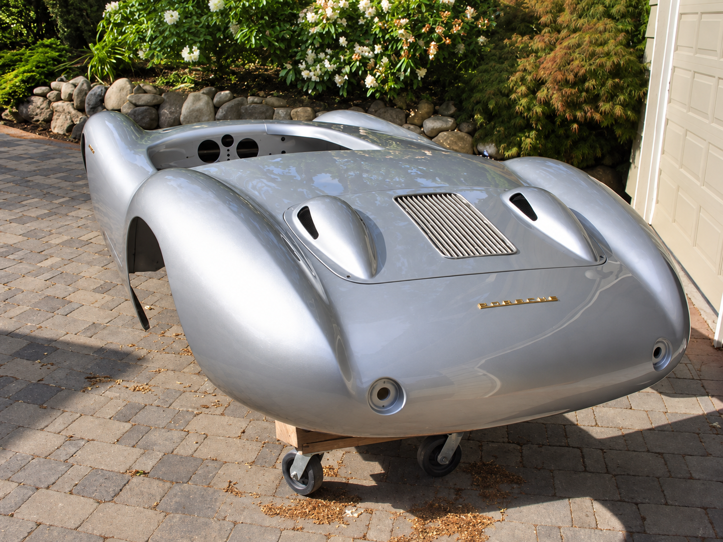 Custom mould and tooling build